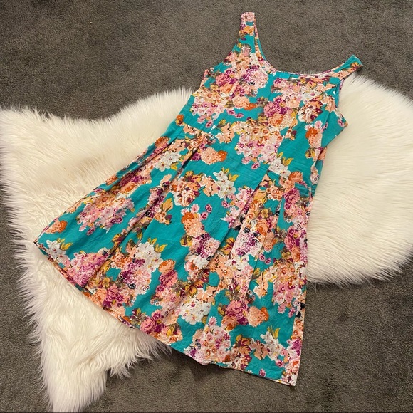 Dresses & Skirts - Floral cotton A-line dress